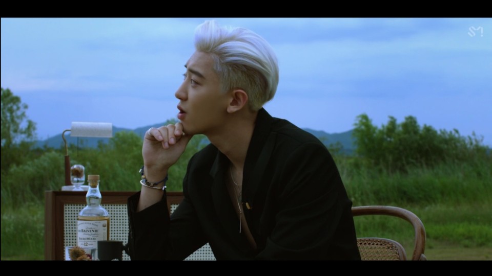 exo-sc mv截图,无自调,纯自截朴灿烈吴世勋