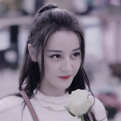 迪丽热巴滤镜头像