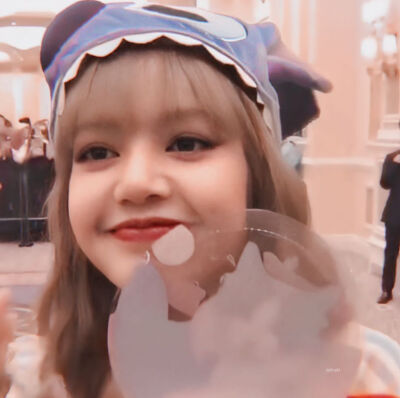 女生头像 女爱豆头像 爱豆头像 lisa头像 blackpink 沙雕头像