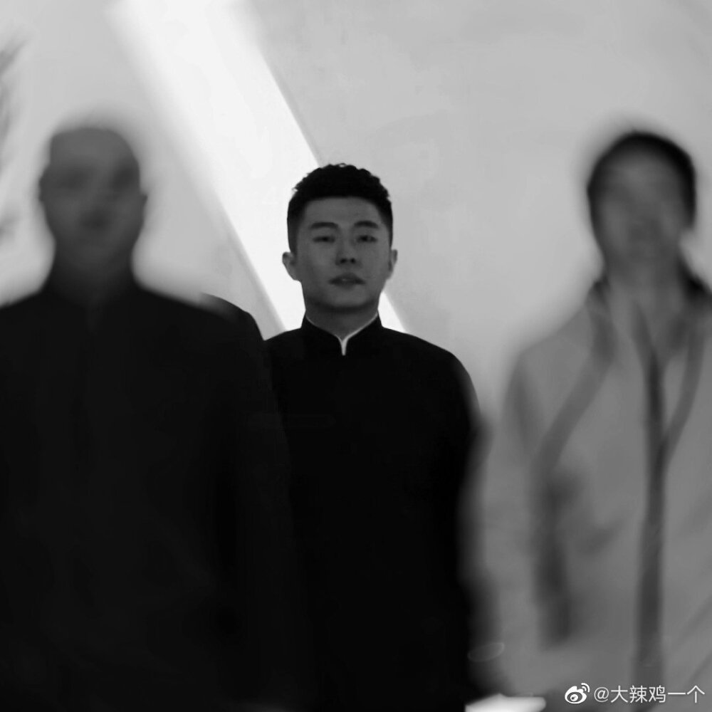 周九良 