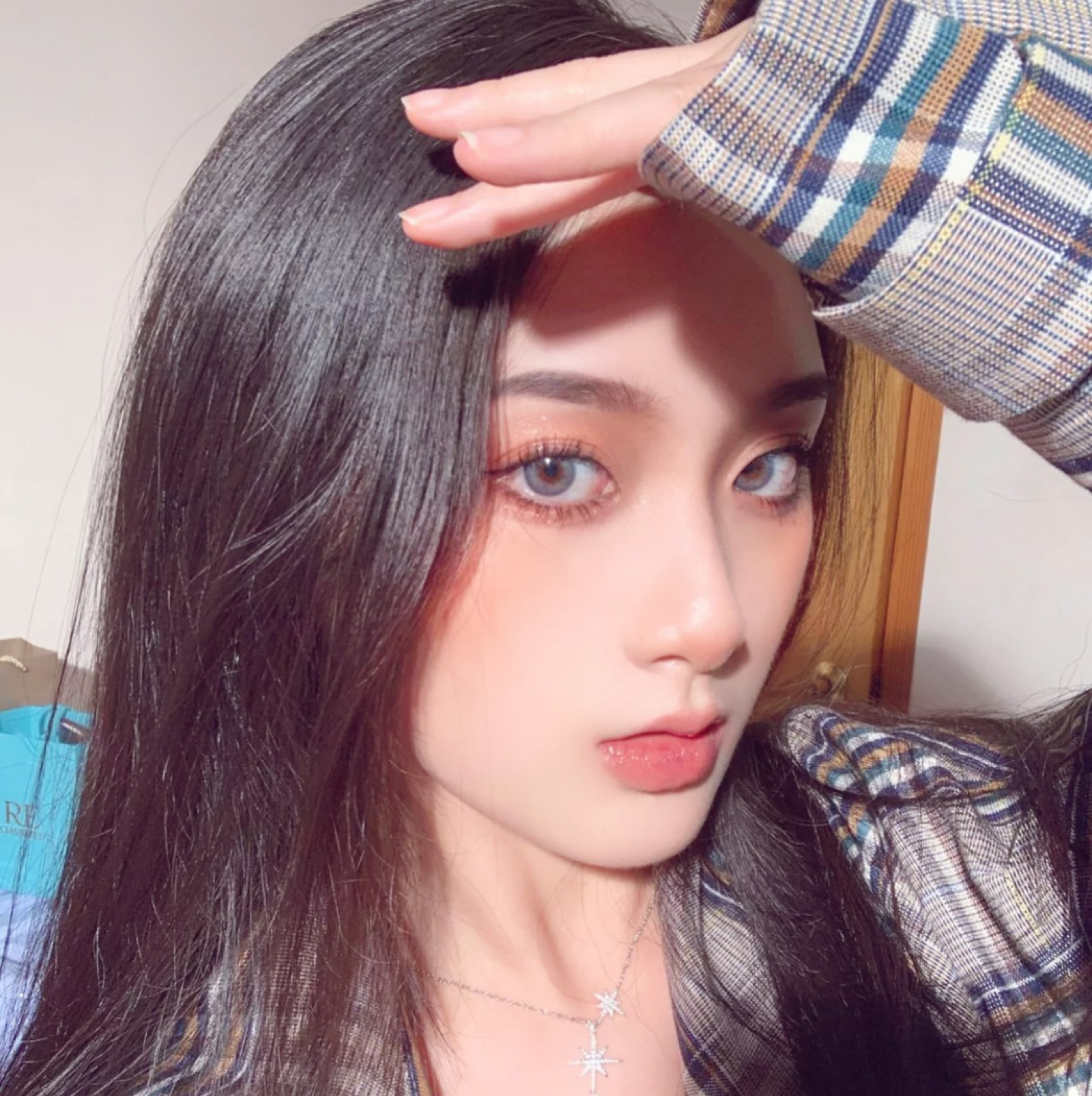 bear·小熊炼乳·自截调色·性感御姐女生头像