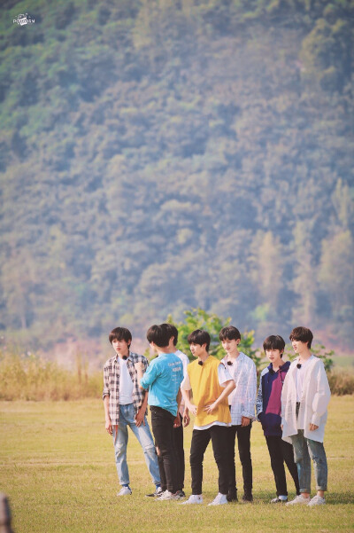 tnt时代少年团!(图片来自微博)