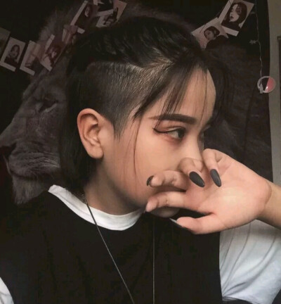 吓人头像女