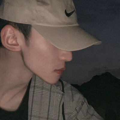侧脸帽子控男头二传注明 dt一枕甜洝入梦