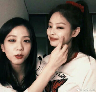 blackpinkjennie×jisoo闺蜜头像421jenducke发布到blackpink图片