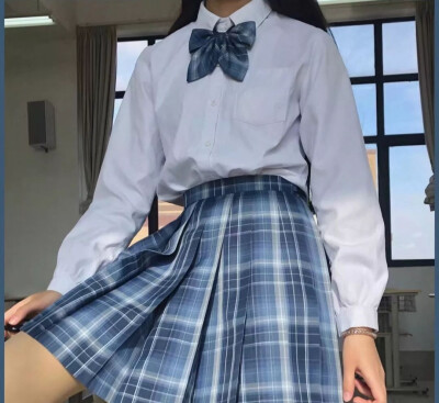 三次元制服女生