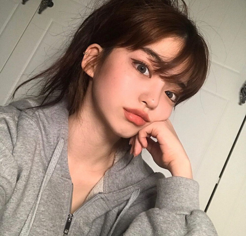 ins自截女生头像
