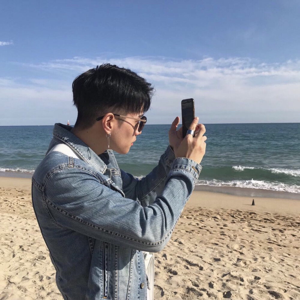 3月19日 14:56   关注  男生头像 男头