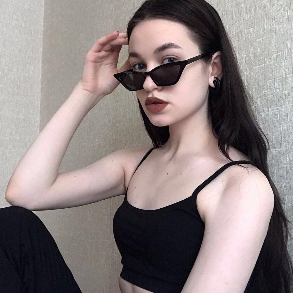 女生头像·撒在水面上的月光