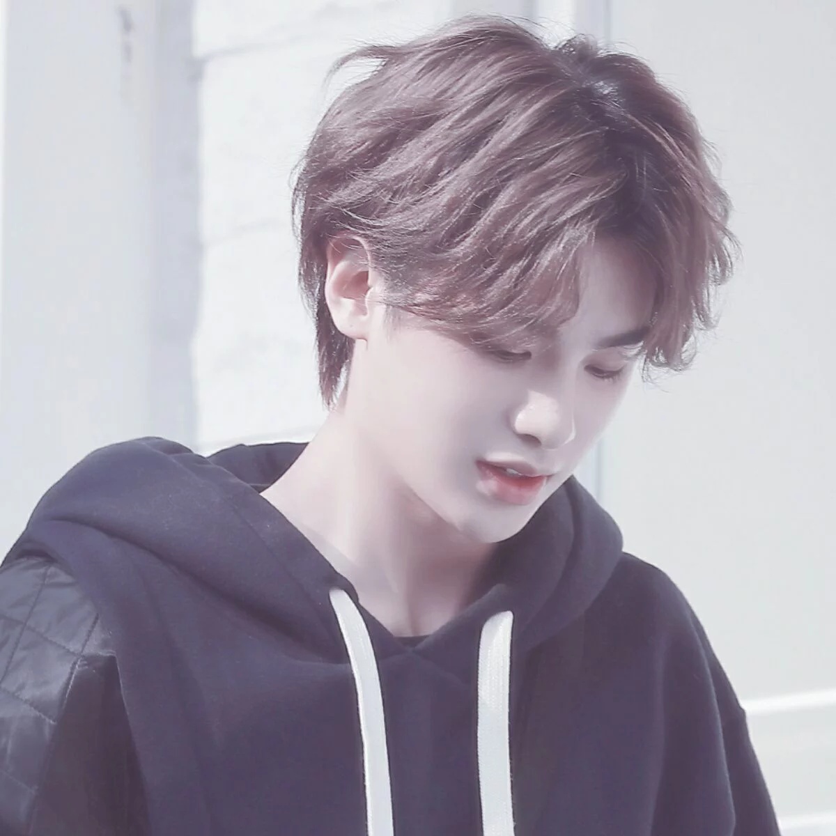 justin黄明昊