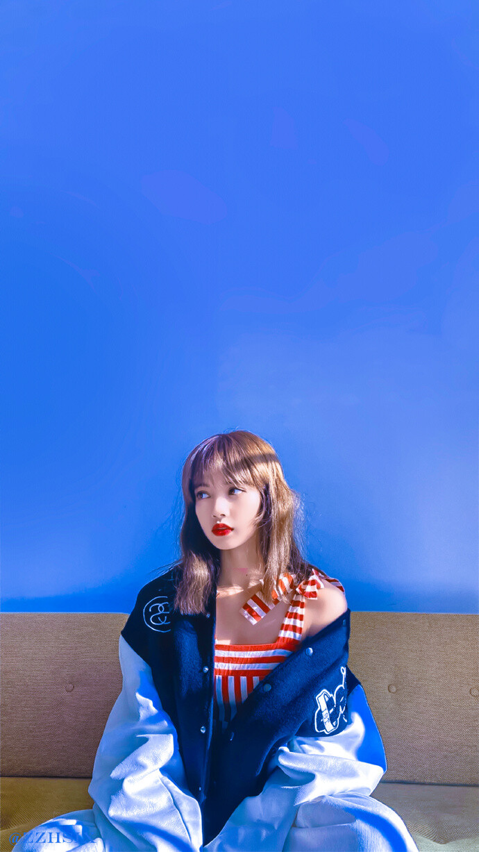 blackpink lisa 壁纸 头像 cr.