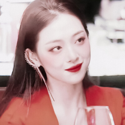 ‖水蜜桃味软糖#崔雪莉滤镜头像#◎温桑