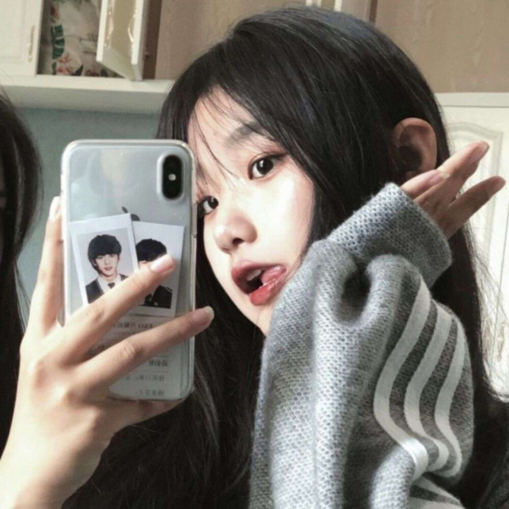 "你风尘扑扑走向我,胜过所有温柔." #闺蜜头像