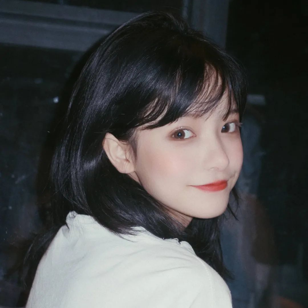 女生头像,拿图点赞
