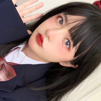 女生头像 拿图点赞哦