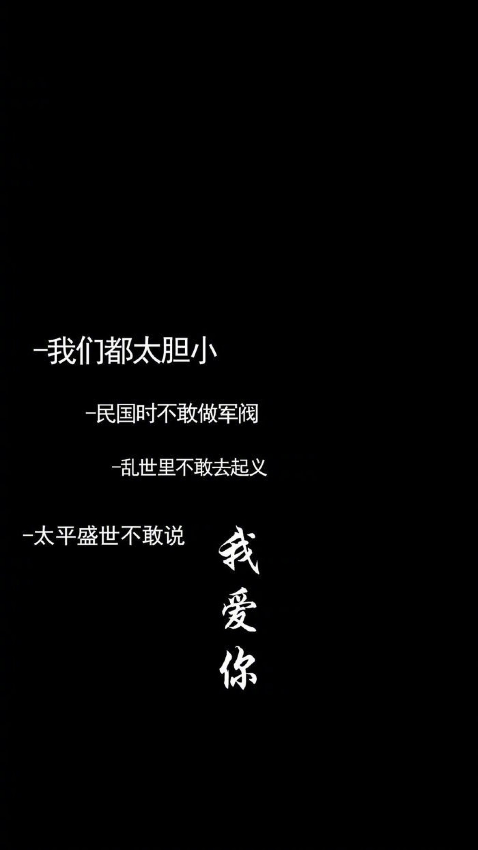 有孩童,有瓜果,有小犬,有蚊蝇,足以撑起一个盛夏傍晚的巷子口,人情味