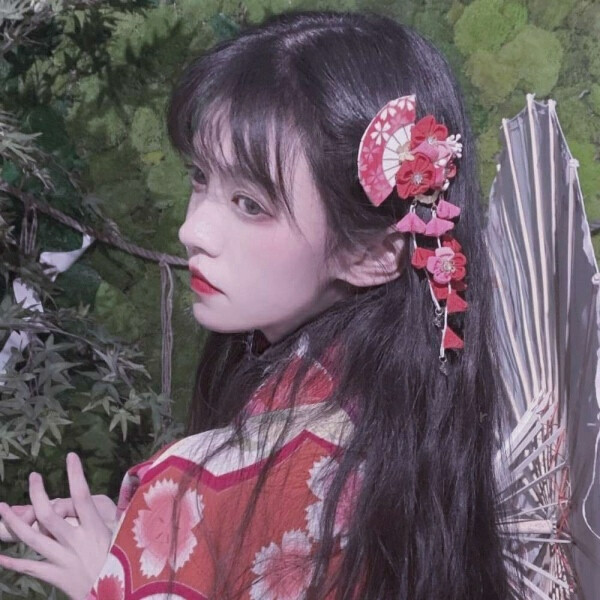 少女的征途是星辰大海「女生头像」