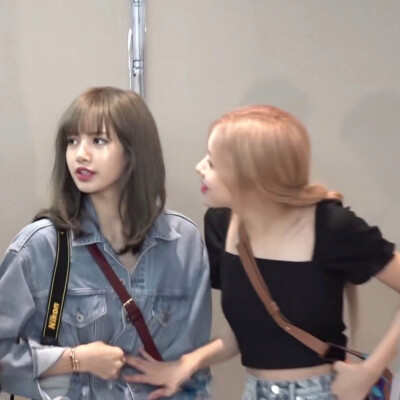 blackpink rosé朴彩英 lisa chaelisa 五花肉