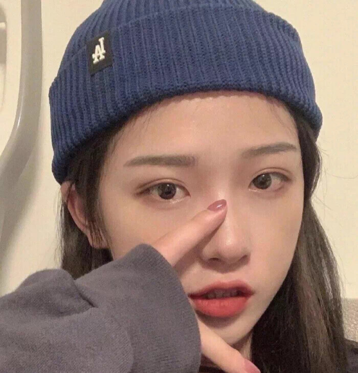 个性精致唯美御姐女生头像