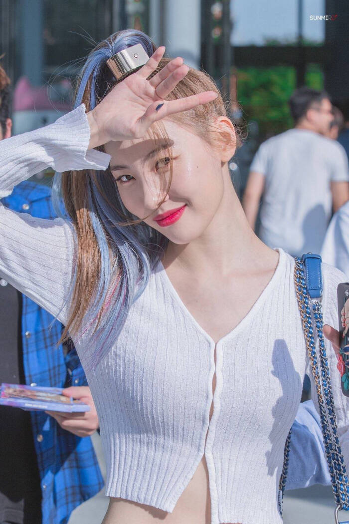 南韩腿精宣美sunmi无水印壁纸