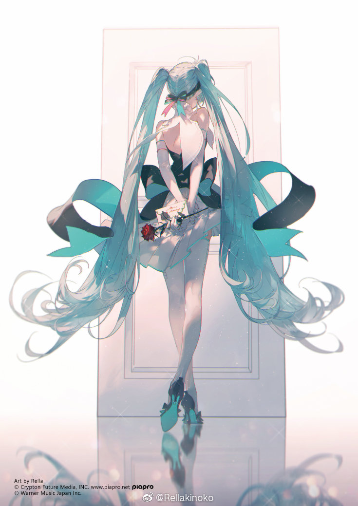 初音未来蓝色背影全身