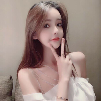 插画御姐头像