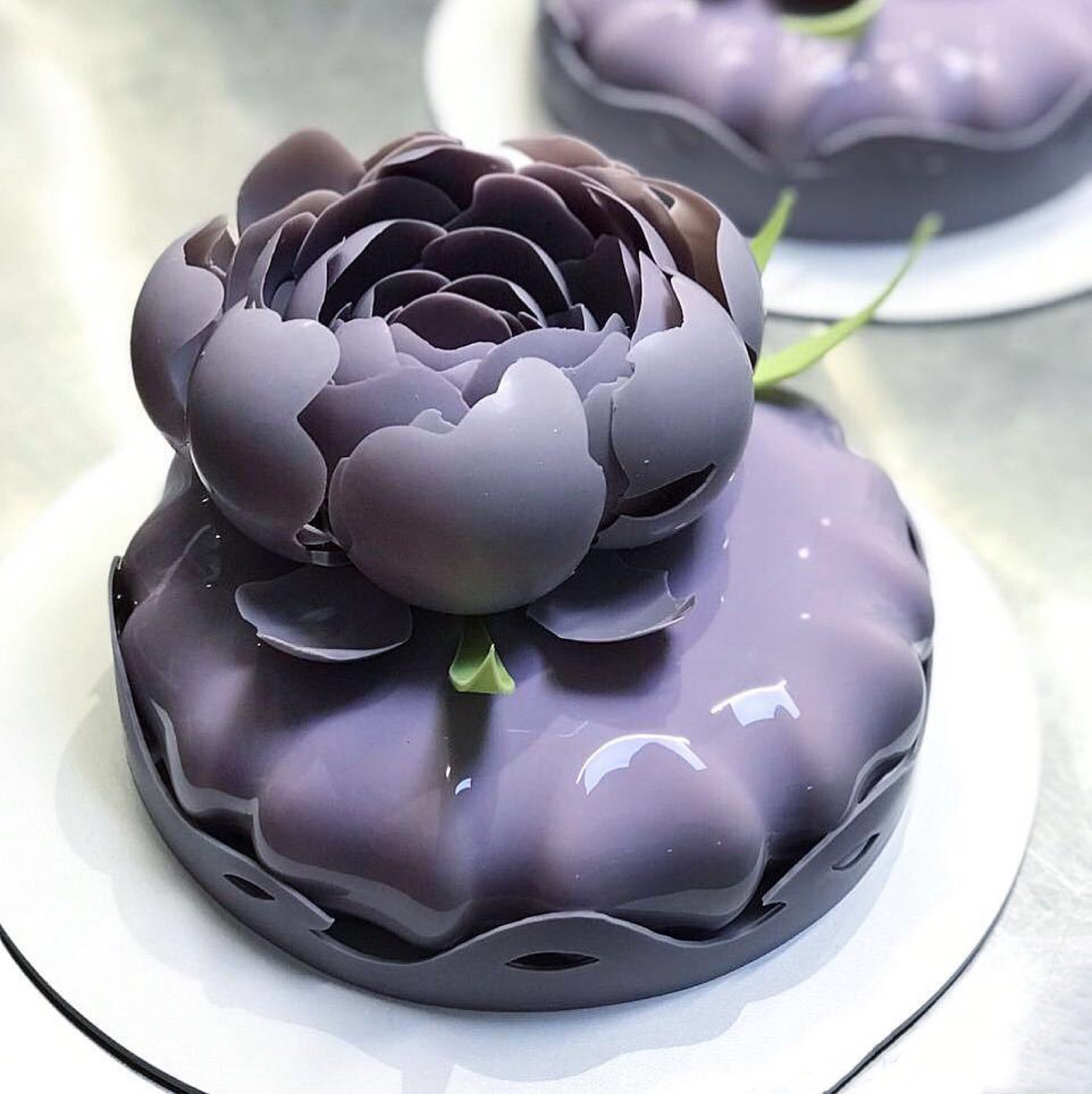 鲜花巧克力淋面蛋糕的做法_菜谱_豆果美食