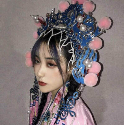 你说十里红妆,盛世烟花;后来一等经年,为候竹马
