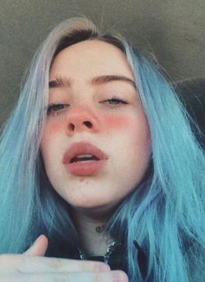 碧梨的图片也就是picture of billie eilish