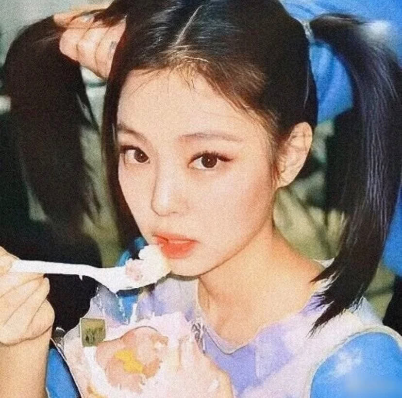 女生头像 jennie