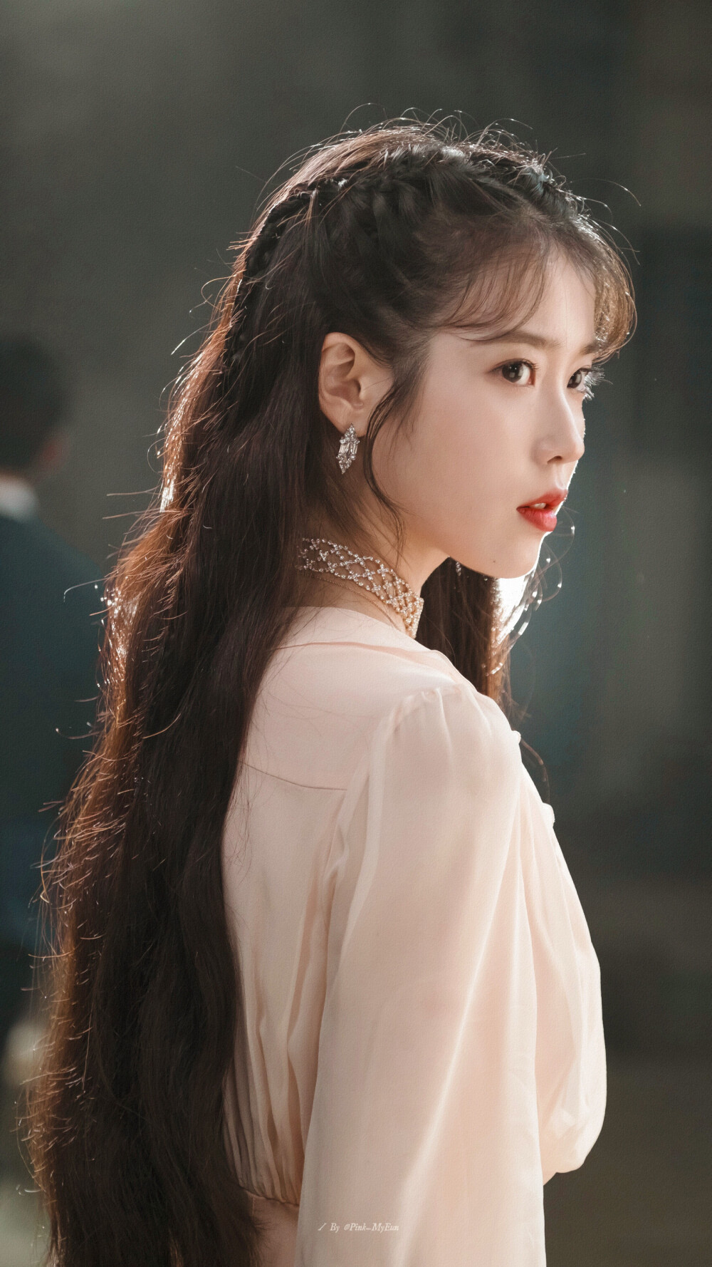 iu 李知恩无水印壁纸