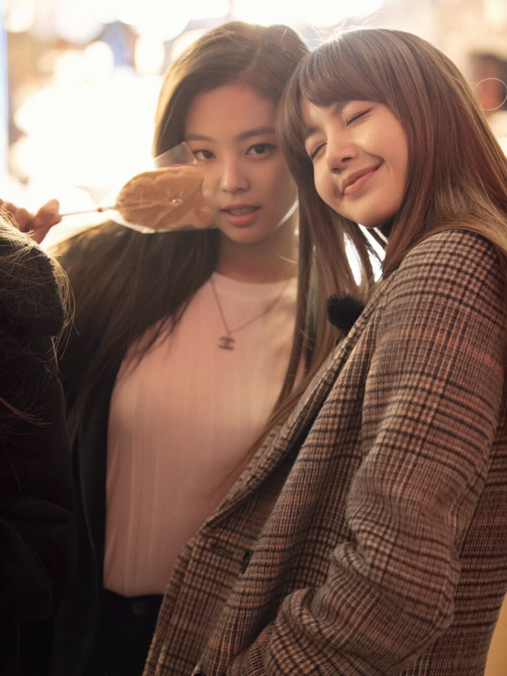 jennie & lisa