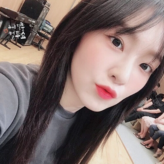 李诗佳 