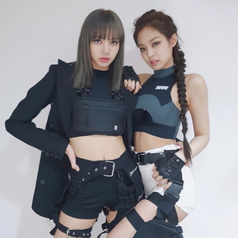 jennie & lisa