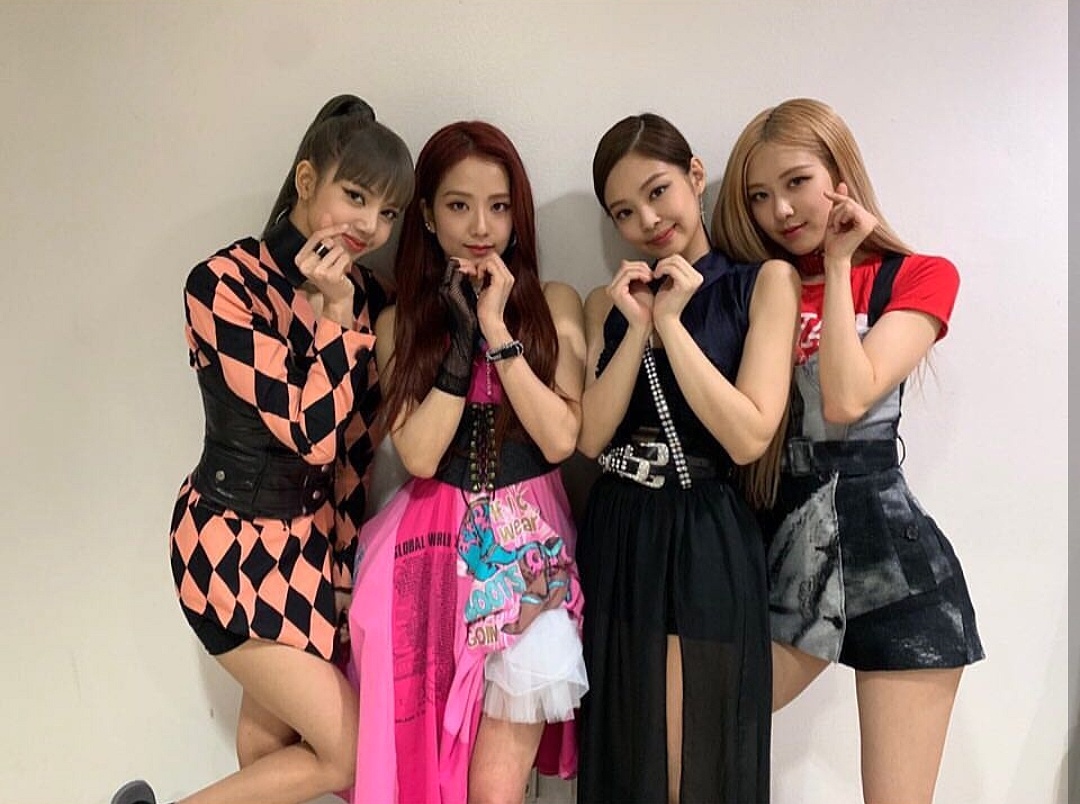 blackpink 金智秀 jennie金智妮 rosé朴彩英 lisa