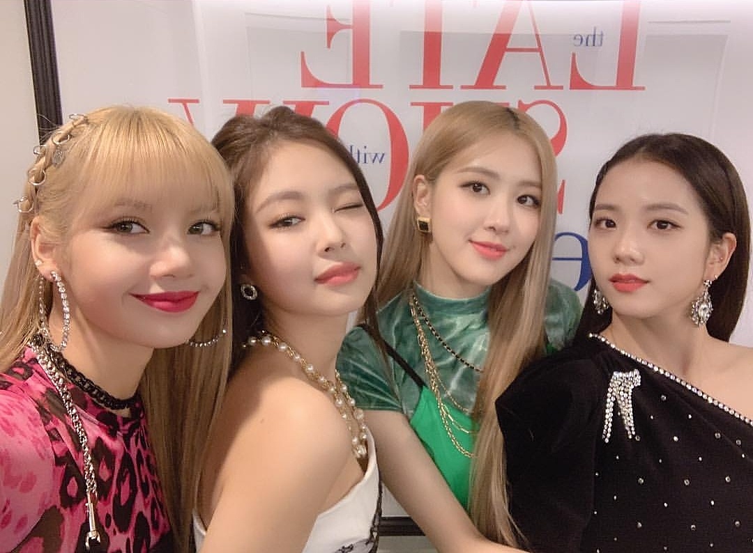 blackpink 金智秀 jennie金智妮 rosé朴彩英 lisa