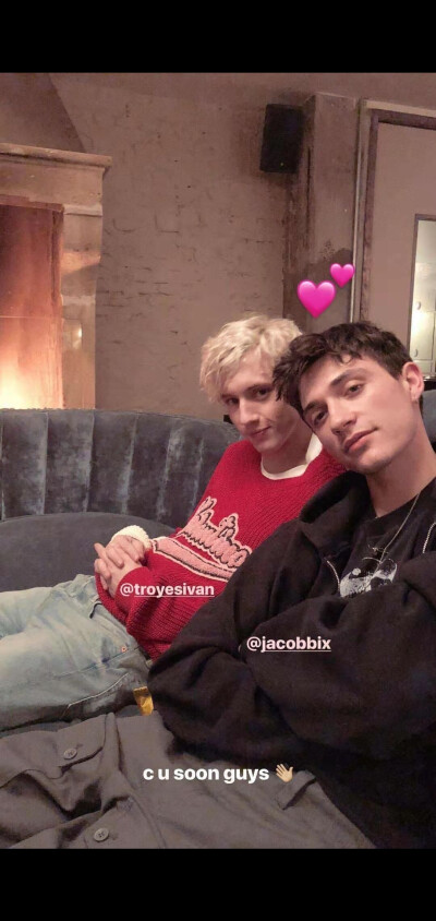 troye sivan 和 jacob