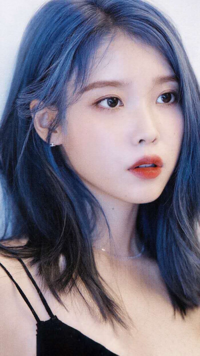 iu李圣经佐佐木希