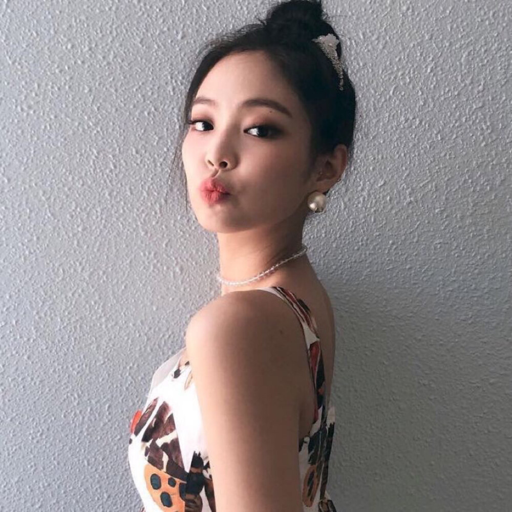 女生头像 jennie