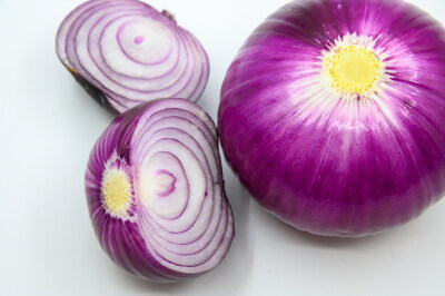 洋葱 圆葱 皮牙子 蔬菜 植物 农作物 食材 食物原料 葱 大葱 葱段 辣