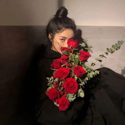 禁欲系/女孩/欧美风/性感/部位./ins 女头,侵删 by小羊肖恩
