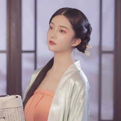 "时未遇兮无所将,何悟今兮升斯堂"微博自截 古风汉服女生头像