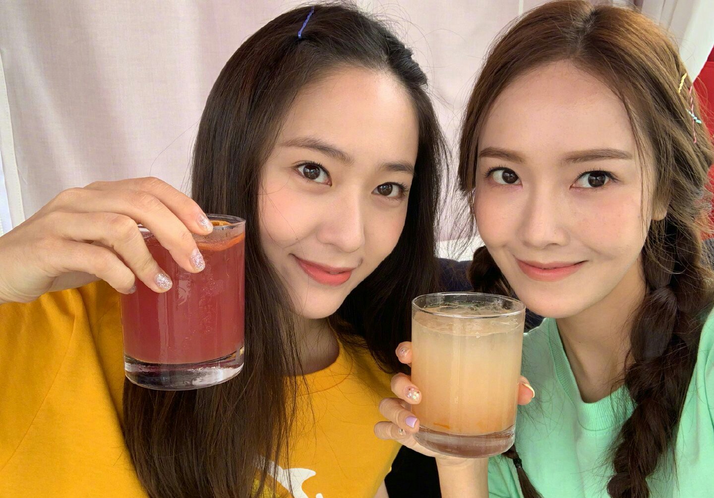 郑秀妍 jessica 郑秀晶 krystal