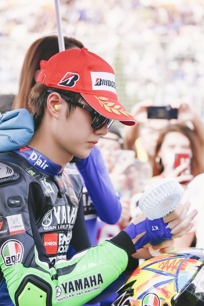 190811 arrc亚洲公路摩托车锦标赛" 就很酷" @uniq-王一博 cr:logo