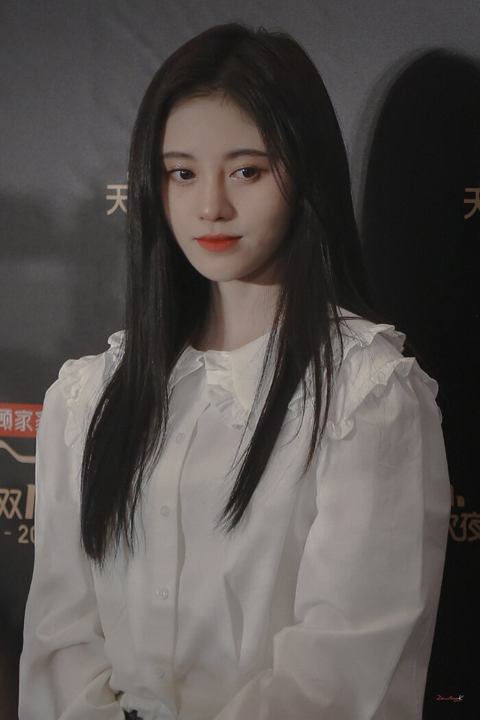 鞠婧祎美图