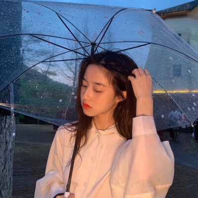 我寻了半生的春天 你一笑 便是了女生头像/可爱头像/微信头像/欧美