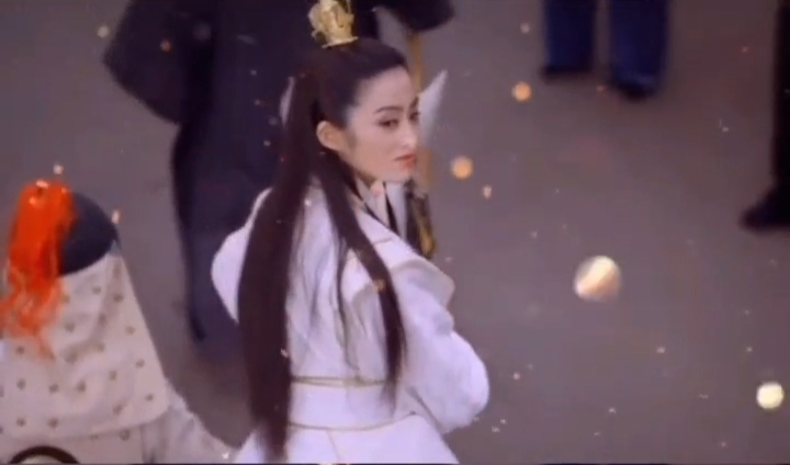女扮男装,赵敏