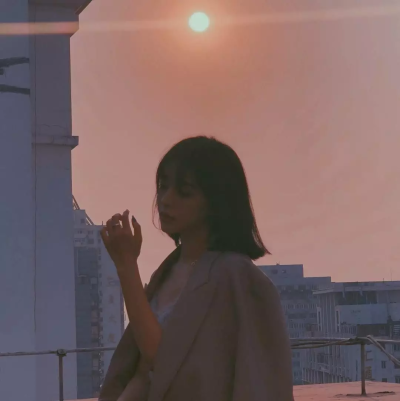女头