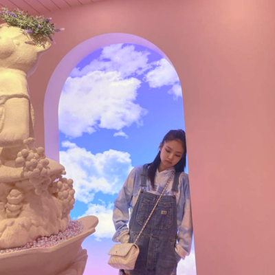 jennie最新自调头像