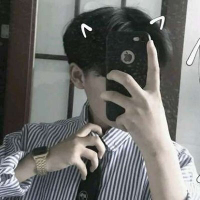 短发男生头像挡脸